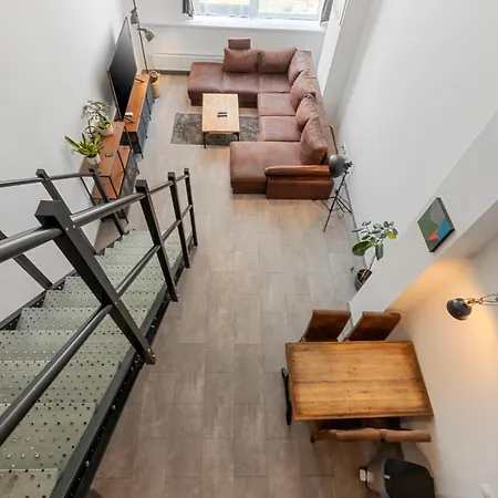 公寓 Industrial Loft Retreat W Ac And Garage Parking